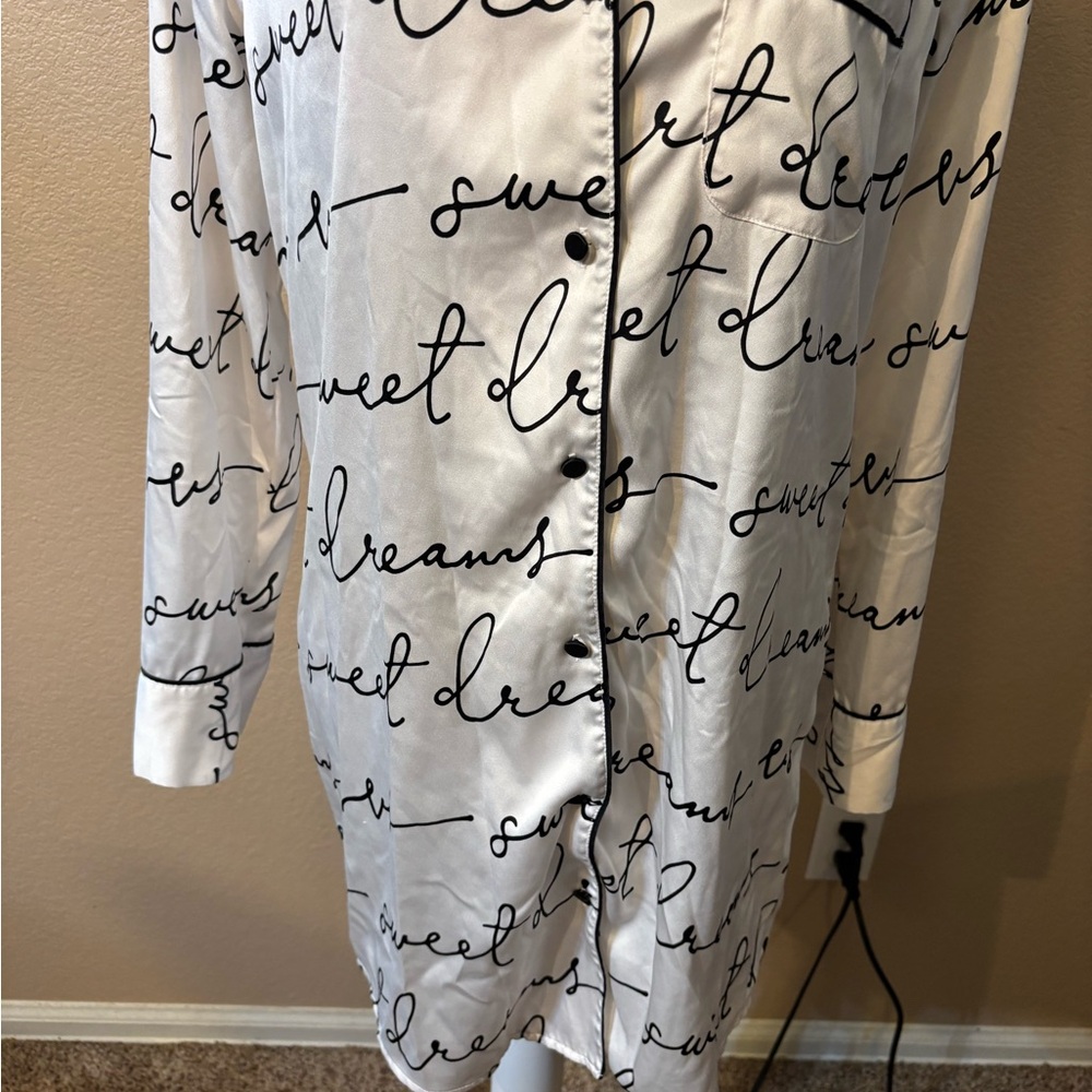 Victoria's Secret Nightgown Small White Satin Long Pajama Shirt Black Script - Picture 4 of 13